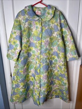 Vintage Robe Rhapsody Glazier Satin Quilted Floral Pastel House Coat Pockets